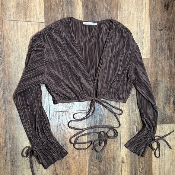 Boutique Long Sleeve - Picture 8 of 14